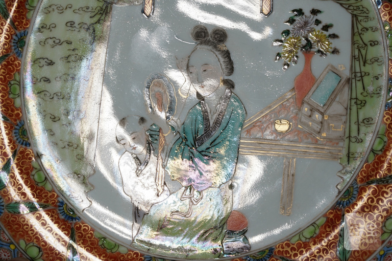 清咸丰 广彩侍女图盘 - 图14